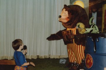 Ben Schumin with Billy Bob at Showbiz Pizza in 1987