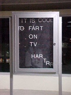 IT IS COOL TO FART ON TV HAR TRR