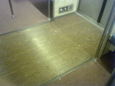 Door zone flooring on Rohr 1062