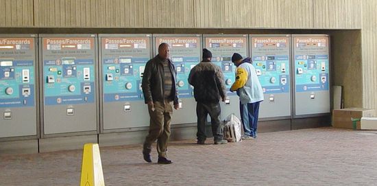 Farecard machines at Largo Town Center, December 21, 2004