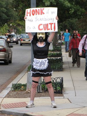 When we returned, MaidofWin had arrived, and she was truly a "Maid of Win" on the southwest corner in front of the Carnegie Institute: