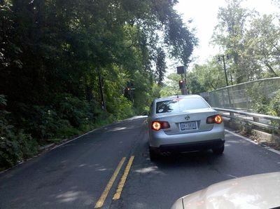 Approaching the Chain Bridge<br />
