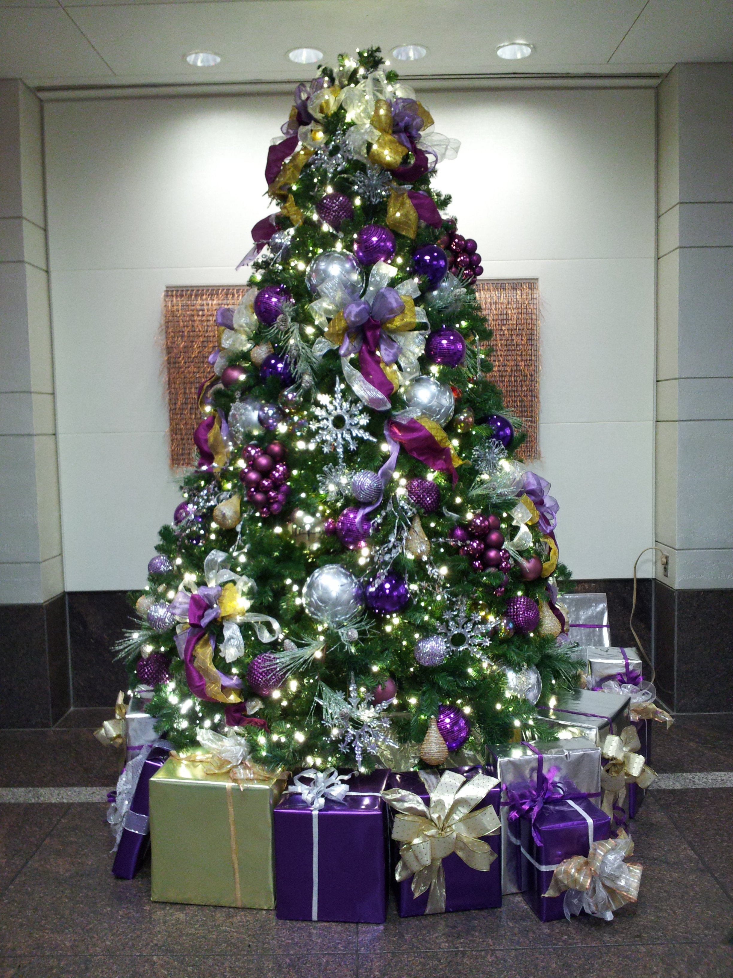 Purple Christmas Tree Decorating Ideas