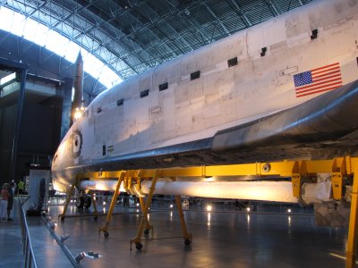 Port side of Discovery.  Note the uneven coloring in this view, compared to the smooth color on Enterprise.