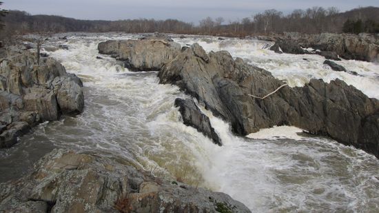 Great Falls in winter, from the Virginia side