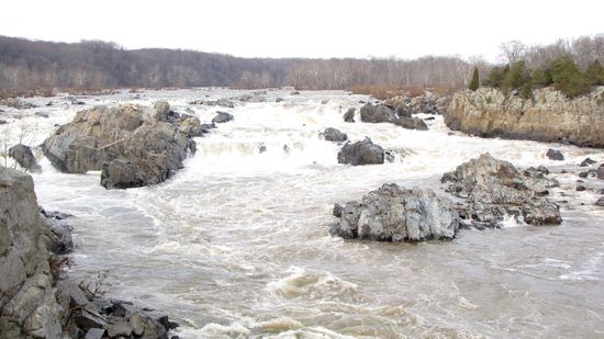 Great Falls in winter, from the Virginia side