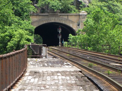 The tracks and tunnel as viewed from the westbound (towards Martinsburg) platform.