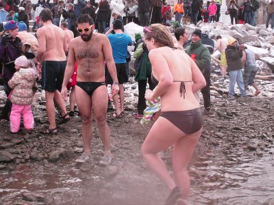 Katy and Ryan emerge from the water