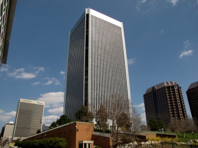 The Federal Reserve Bank of Richmond. Unlike in 2003, when I was harassed by a security guard for photography, I had no problems whatsoever taking lots of photos of the Fed this time around.