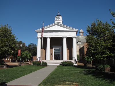 The Old Court House Civil War Museum.