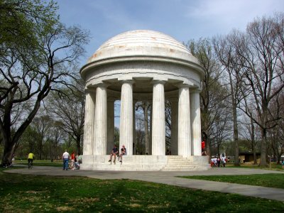 The DC War Memorial on on this Sunday afternoon.