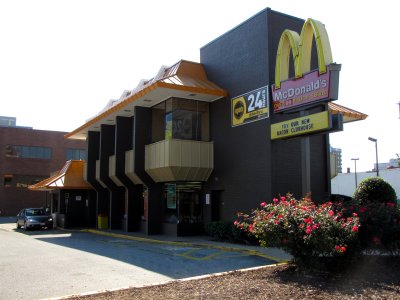 This McDonald's on New York Avenue is not a conversion as far as I know. It appears to have been built as McDonald's, however, the architecture is interesting. I don't know about you, but I've never seen a two-story McDonald's with a mansard roof before. Most two-story McDonald's locations that I've seen have fairly plain exteriors. That made this one somewhat remarkable to me.