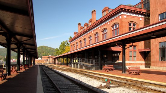 Station for the Western Maryland Scenic Railroad, built in 1913.