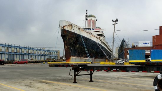 The SS United States in Philadelphia