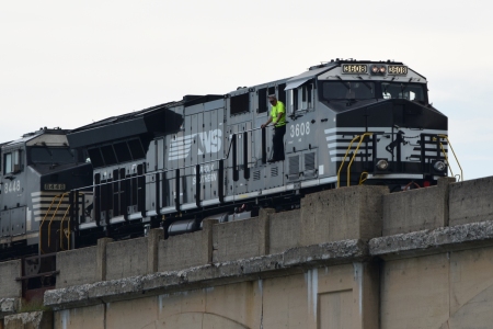 Close-up view of the front locomotive, Norfolk Southern 3608.