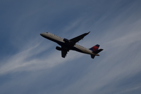 N204JQ, an Embraer 175LR operated by Shuttle America for Delta Connection.