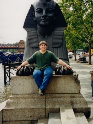 My sister and me, posing with the sphinx.