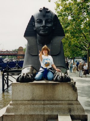 My sister and me, posing with the sphinx.