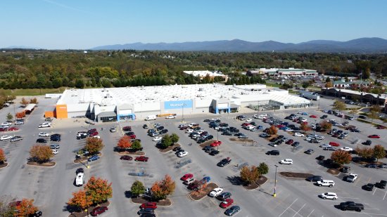 Walmart store #5117 in Waynesboro, Virginia