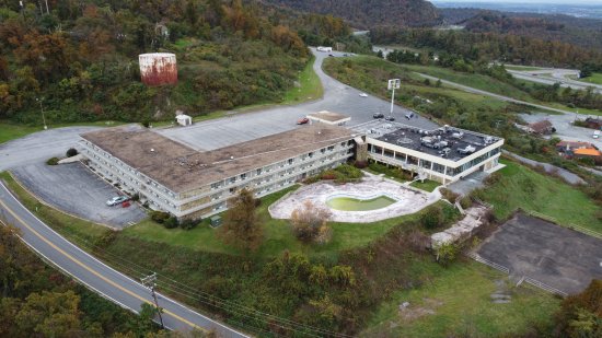 The Inn at Afton, viewed from just past Route 610