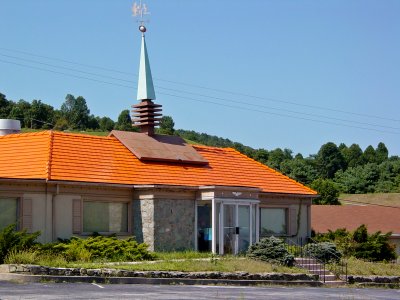 The Howard Johnson's restaurant on Afton Mountain