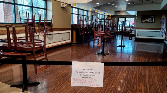 Harris Teeter in Olney, with the seating area closed off.  At this time, however, the salad bar was still operating normally.