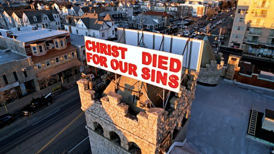 The big "CHRIST DIED FOR OUR SINS" sign on the top of Chelsea Baptist Church.