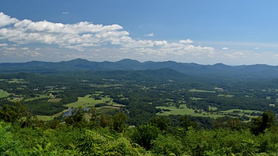 The view from the Rockfish Valley overlook