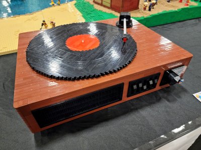 This creation by Daniel Zimmerman was titled, "Functioning Vinyl Record Player", and it was exactly what it said on the tin: it actually played real records.
