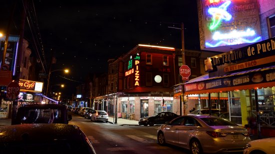 The intersection of South 9th Street and Federal Street.