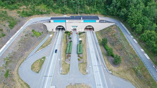 High-level view of the tunnel portal, from approximately above the bridge where I was standing.