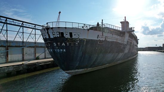 One of my targets on this flight was the SS United States, as I wanted to get better photos of the stern.