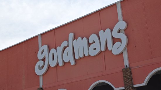 Sign for a former Gordmans store in the Cavalier Square shopping center.  This store was a short-lived conversion from Peebles, and closed when the rest of the company went under.