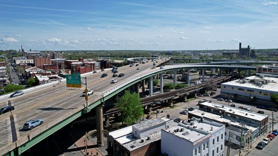 Interstate 95 at the Downtown Expressway split.