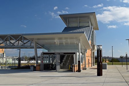 Entrance pavilion on the south side of the station, similar to that found on the earlier stations.