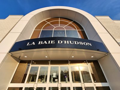 A Hudson's Bay store at Les Promenades Gatineau.  Since I couldn't go to "The Store" on this trip, this was my visit to a Hudson's Bay location.  This confirmed my findings from when we went to the Pickering location back in 2019, that Hudson's Bay is basically the Canadian equivalent of Macy's.