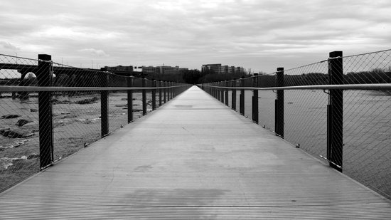 The T. Tyler Potterfield Memorial Bridge, a footbridge that connects Manchester to Brown's Island.