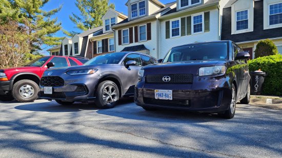 The HR-V and the Scion at the house, right before the Scion departed for its home.