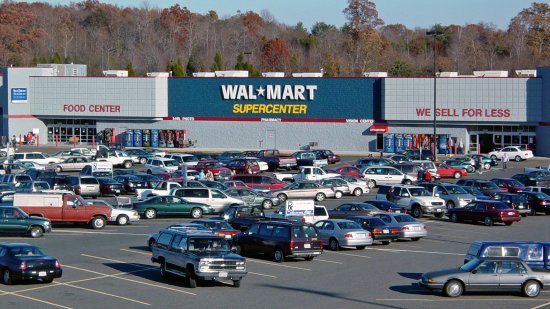 Walmart in Madison Heights, Virginia, November 30, 2005