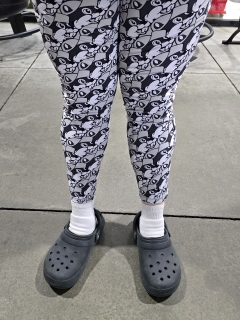 Meanwhile, I dressed the part.  I specifically wore the Buc-ee's tights that I bought there the last time I was through, knowing that we would visit again.  I also love these tights compared to others because they have pockets.
