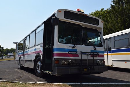 2000 Gillig Phantom, owned by Rashalieque Sonnier.  This was the only Gillig Phantom at the show.