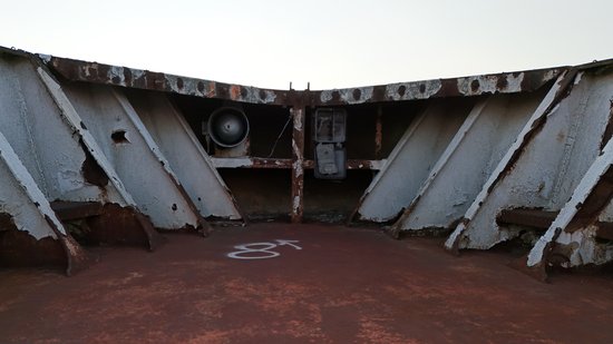 The very tip of the bow, viewed from 3-5 feet off of the deck.