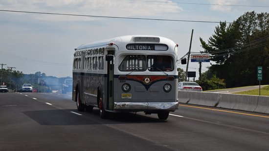 Former Public Service bus E313, a 1951 GMC TDH-4509.