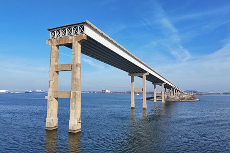 The Sollers Point (northeast) approach to the bridge, ending abruptly.  This section ends three piers out over the water, with an entire section held up by three piers missing before reaching where the truss section was.  I could account for two piers from that missing section, but not the third.