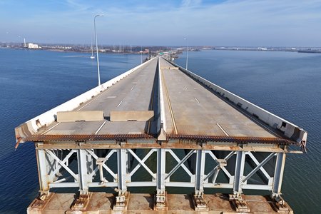 This sort of angle really emphasizes the abrupt end of the roadway, as the bridge is simply missing.