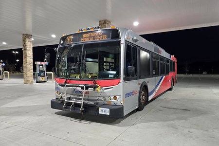 6181 is being fueled at Buc-ee's.