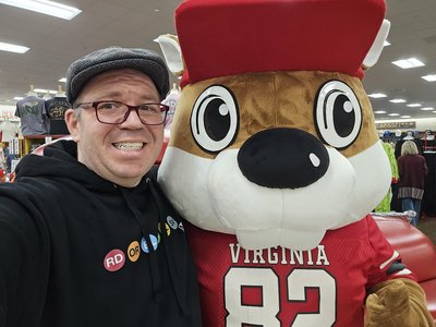 The Buc-ee's mascot character was out, so of course, I had to get a selfie with him.