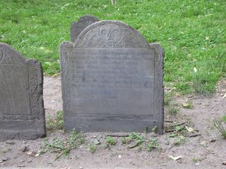 The sights of the Granary Burying Ground. Buried here, among others, are Paul Revere and Mother Goose.