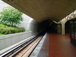 Out of the tunnel and into the station, this is the Greenbelt-bound side of the tracks.