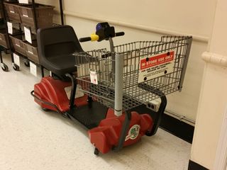 Later that day, at a Giant Food store in Gaithersburg, I demonstrated to an employee that I could parallel park anything. I can parallel park a car, a bus, and now I can add an electric shopping cart that has no mirrors to that list. Look at that fine parking job.